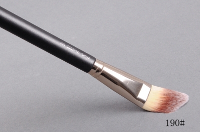 Cheap MAC Cosmetics 190 Foundation Brush 7.5 Inches Outlet